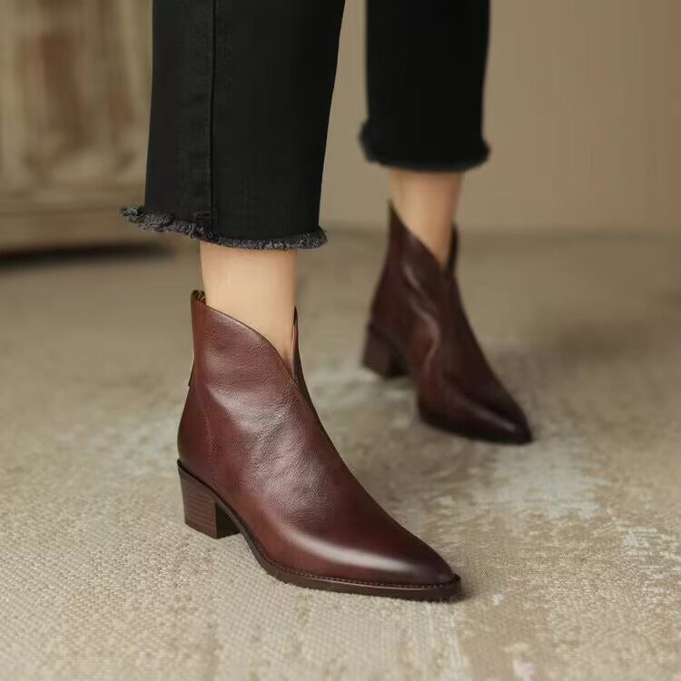 Aoife™ | Luxury ankle boots with a low heel